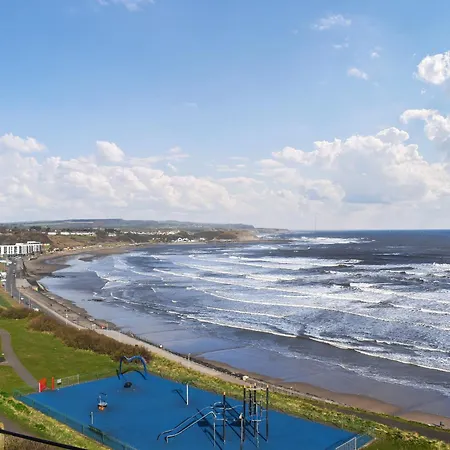Sea Front Hideaway * Scarborough
